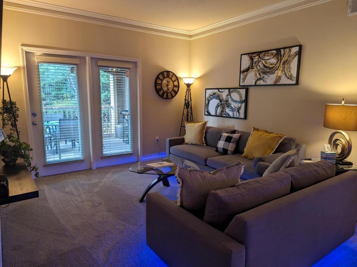 And Play - Sleeps 7 